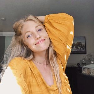 Meet your Posher, Ashley